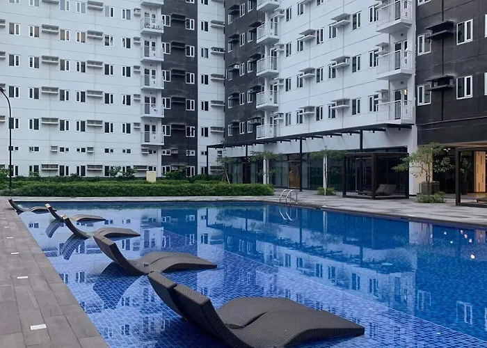 Cozy Urban Retreat 4*